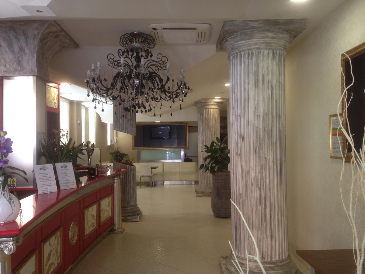 Hotel In Cesenatico Exterior foto